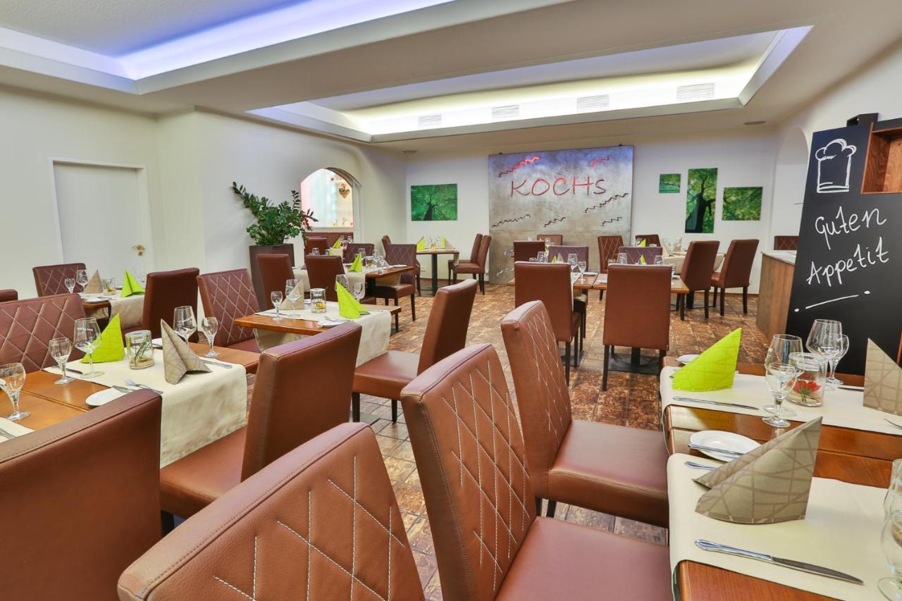 Hotel Zur Pfalz Kandel Esterno foto
