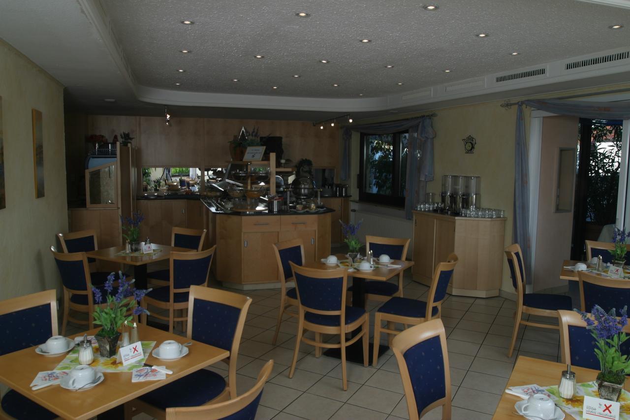 Hotel Zur Pfalz Kandel Esterno foto